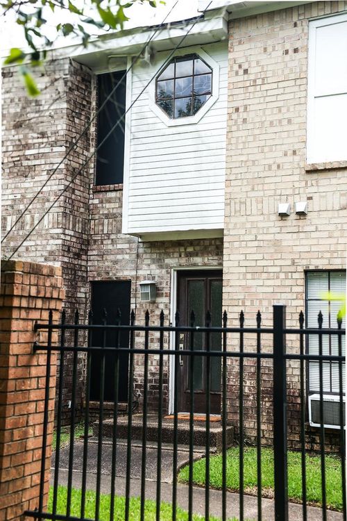 apt-204-1620 Wellington Pl, Beaumont, TX, 77706-3364 | Card Image