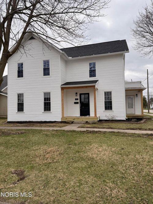 433 Stevenson St, Gibsonburg, OH, 43431-1021 | Card Image