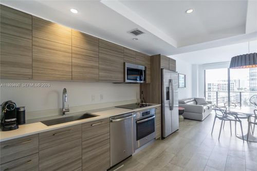 unit-1203-121 Ne 34th St, Miami, FL, 33137-3867 | Card Image