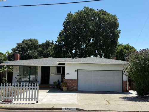 1247 Raymond Dr, Pacheco, CA, 94553-5043 | Card Image