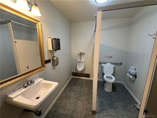 3155 S State Route 48, House other with 4 bedrooms, 3 bathrooms and null parking in Ludlow Falls OH | Image 92
