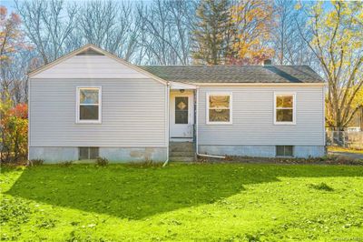 View of front facade featuring a front yard | Image 2