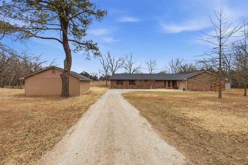 609 N Stoney Crk, Stillwater, OK, 74075-8821 | Card Image