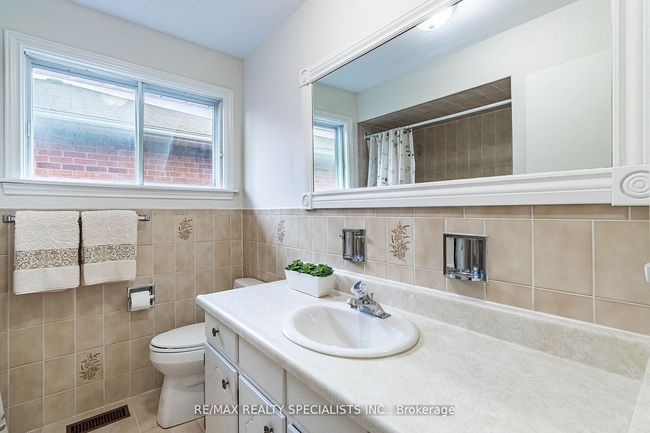 96 Nipissing Cres, House other with 4 bedrooms, 3 bathrooms and 4 parking in Brampton ON | Image 34