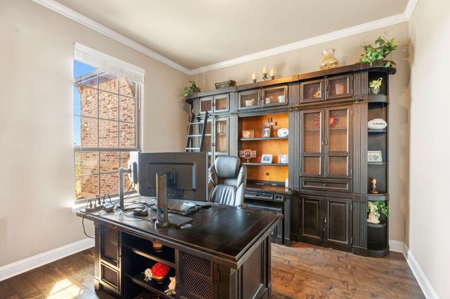 617 Zmolek Rd, House other with 3 bedrooms, 3 bathrooms and null parking in Ennis TX | Image 7