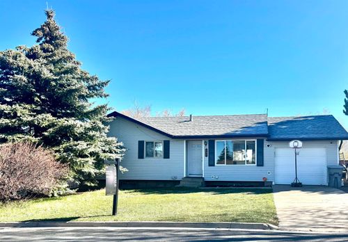 412 Herschler Ave, Evanston, WY, 82930-5002 | Card Image