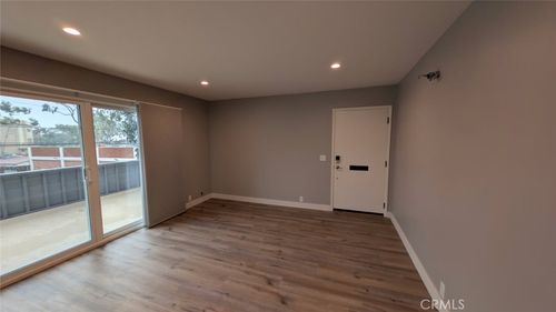 apt-c-215 Lower Cliff Dr, Laguna Beach, CA, 92651-4316 | Card Image