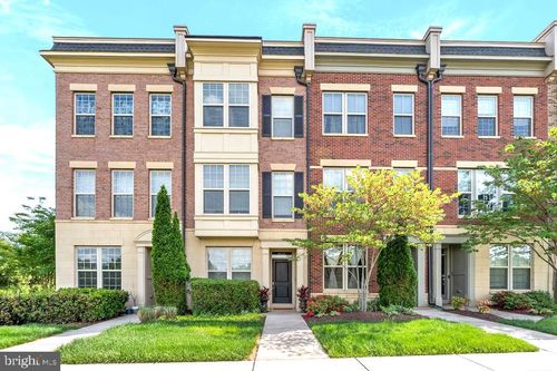 285-820 Fair Winds Way, OXON HILL, MD, 20745-1194 | Card Image