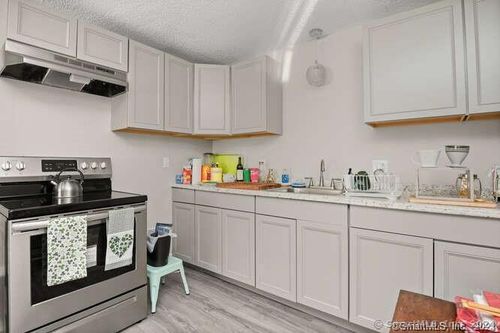 1-298 Old Waterbury Rd, Southbury, CT, 06488-3815 | Card Image
