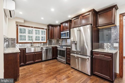 5138 12th St S, ARLINGTON, VA, 22204-3304 | Card Image