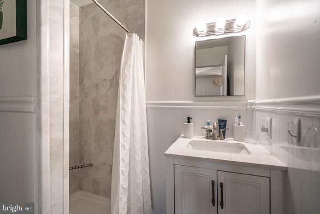 C13 - 12 E Maple Ave, Townhouse with 3 bedrooms, 3 bathrooms and null parking in MERCHANTVILLE NJ | Image 18