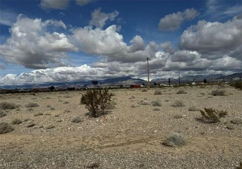 2220 E Ironhorse St, Pahrump, NV, 89048 | Card Image