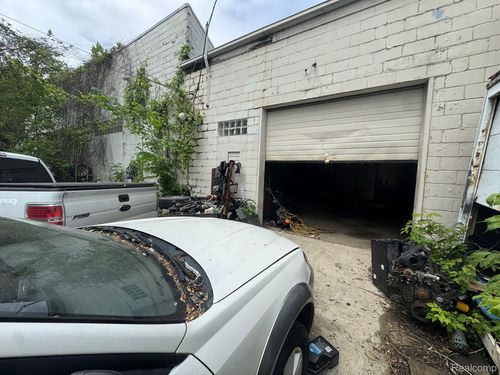 368 Gratiot N Road, Clinton Charter Township, MI, 48036 | Card Image