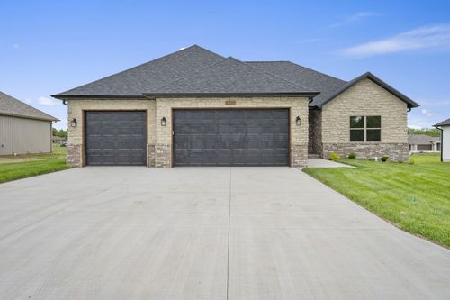 5237 S Logan Dr, Battlefield, MO, 65619-4210 | Card Image