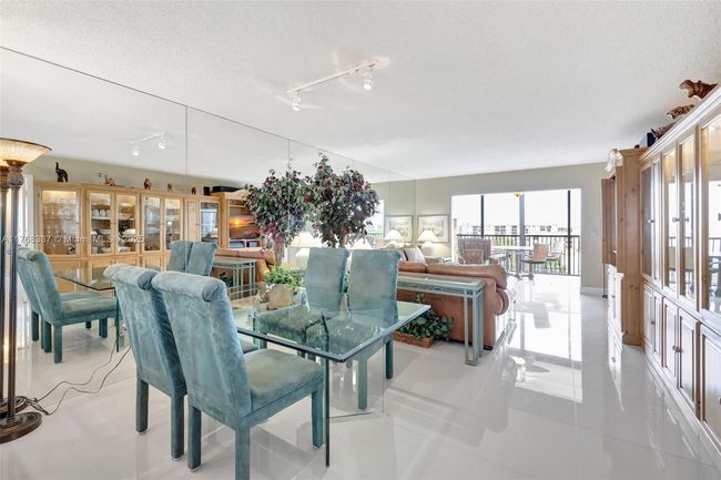 APT-908 - 2334 S Cypress Bend Dr, Condo with 3 bedrooms, 2 bathrooms and null parking in Pompano Beach FL | Image 4