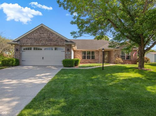 1467 Persimmon Cir, Greenfield, IN, 46140-7826 | Card Image