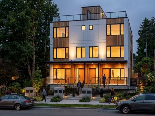 4-3584 East Boulevard, Vancouver, BC, V6J4A9 | Card Image