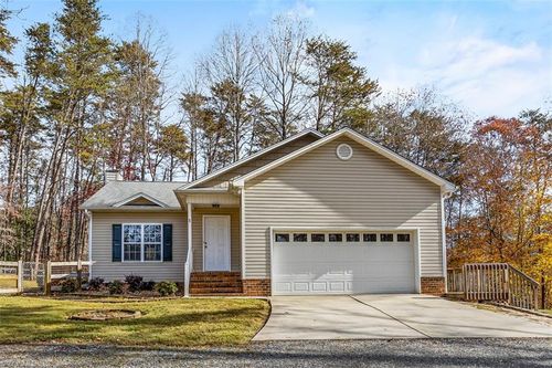 1405 Pratt Rd, Pinnacle, NC, 27043-8385 | Card Image