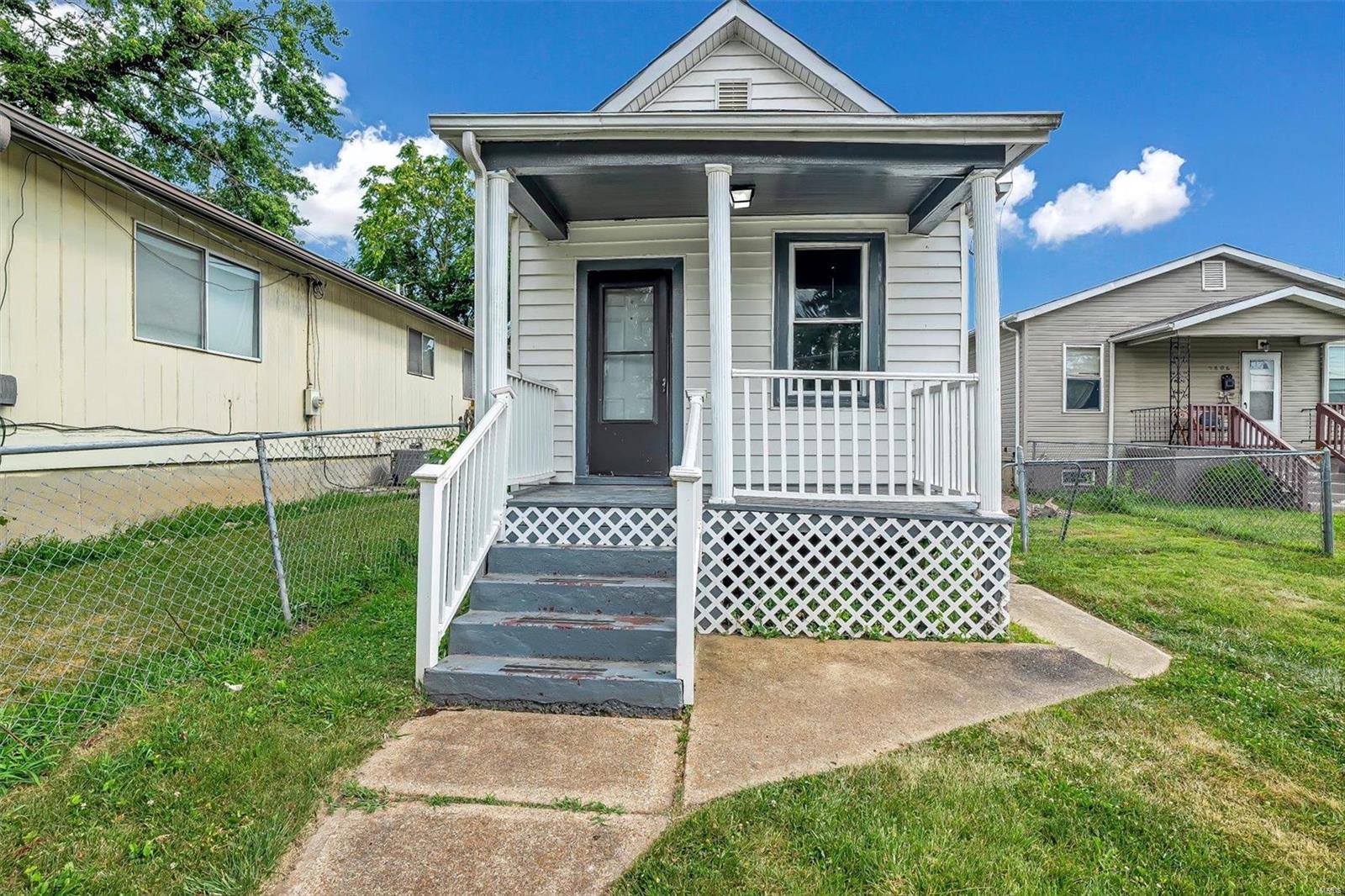 Gentry Ave, Saint Louis, MO 63125