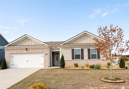 183 Durana Way, Dallas, GA, 30132-5588 | Card Image
