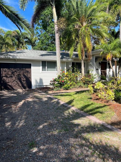 715 Riverside Dr, TARPON SPRINGS, FL, 34689-2341 | Card Image