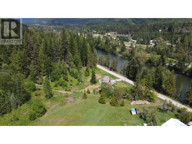 2467 Slocan Valley East Rd, Home with 0 bedrooms, 0 bathrooms and 5 parking in Slocan Park BC | Image 8