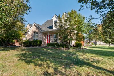 8018 Burntwood Dr, House other with 3 bedrooms, 2 bathrooms and 3 parking in LA VERGNE TN | Image 1