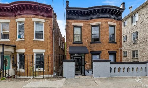 622 Mead St, Bronx, NY, 10460-2789 | Card Image