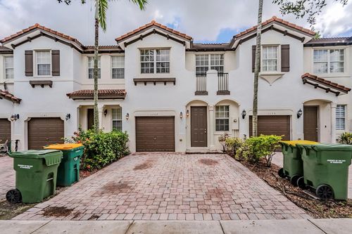 1137 Ne 31st Ter, Homestead, FL, 33033-7611 | Card Image