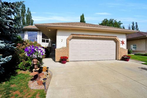 7 Revie Close, Red Deer, AB, T4P3N9 | Card Image