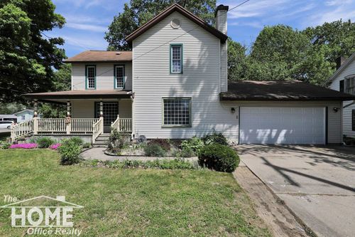 102 E Second St, Morrice, MI, 48857-8782 | Card Image