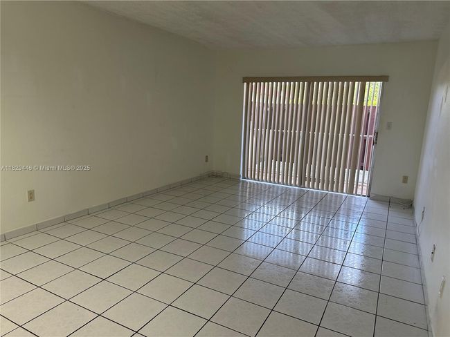 APT-1105 - 9972 N Kendall Dr, Condo with 2 bedrooms, 1 bathrooms and null parking in Miami FL | Image 4