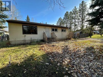 5309 Valley Rd, House other with 3 bedrooms, 1 bathrooms and 6 parking in Robb AB | Image 2