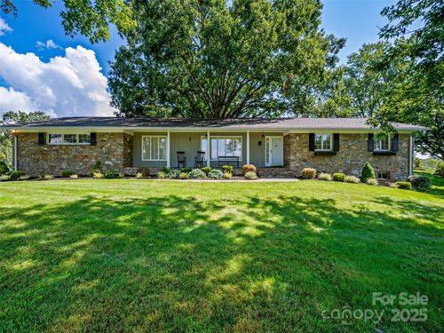 134 Lone Oak Dr, Clyde, NC, 28721-7694 | Card Image