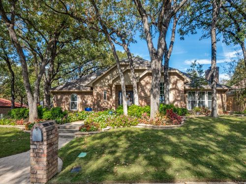 2111 Riverforest Court, Arlington, TX, 76017 | Card Image