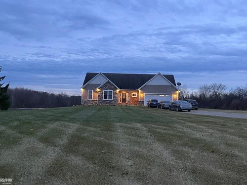 11173 Smiths Creek Rd, Riley, MI, 48041-3812 | Card Image