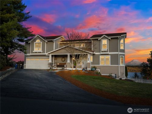 1559 13th Ave, Fox Island, WA, 98333-9630 | Card Image