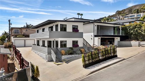 284 Chiquita St, Laguna Beach, CA, 92651-1302 | Card Image