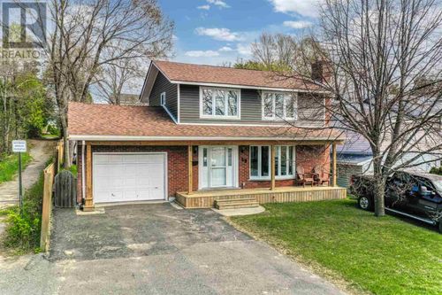 59 Hirshhorn Ave, Elliot Lake, ON, P5A1P3 | Card Image