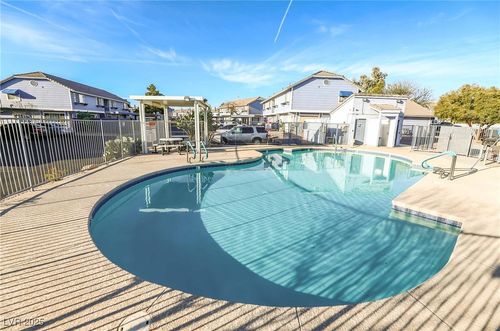 unit-202-5330 Silvermist Ct, Las Vegas, NV, 89122-7393 | Card Image