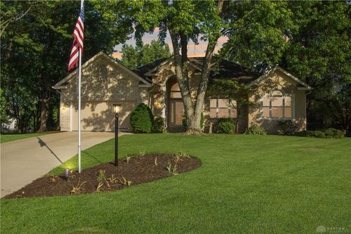 8866 Yankee Rose Ct, Centerville, OH, 45458-6013 | Card Image