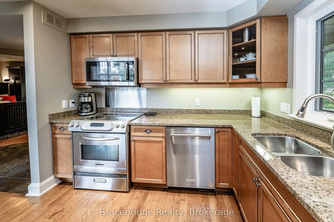 CARLING-5-W3 - 3876 Muskoka Road 118 Road W, Condo with 3 bedrooms, 3 bathrooms and null parking in Muskoka Lakes ON | Image 13