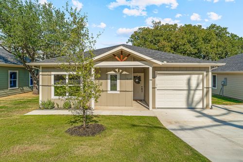 809 Branding Iron Trl, Granbury, TX, 76049-6724 | Card Image