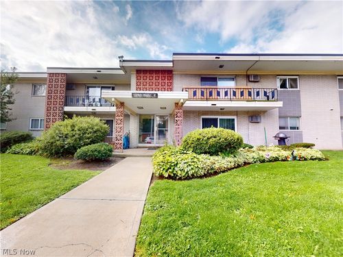e204-1390 Golden Gate Blvd, Mayfield Heights, OH, 44124-1857 | Card Image