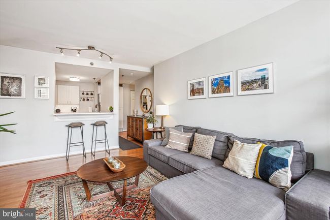 APT-604 - 1312 Massachusetts Ave Nw, Condo with 2 bedrooms, 1 bathrooms and null parking in WASHINGTON DC | Image 7