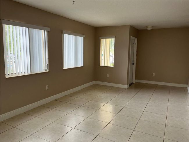 APT-104 - 6255 Sw 47 Th Mnr, Condo with 2 bedrooms, 2 bathrooms and null parking in Davie FL | Image 6