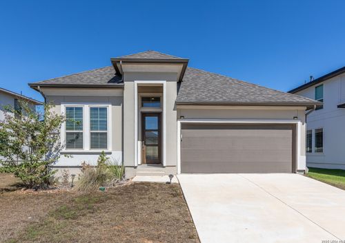 221 Navarro, Boerne, TX, 78006-2761 | Card Image