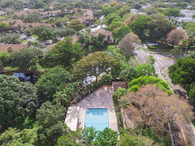 4306 Carambola Cir N, Townhouse with 2 bedrooms, 3 bathrooms and null parking in Coconut Creek FL | Image 33