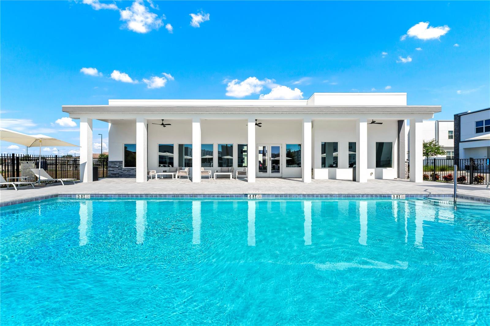 Residential Lease in DAVENPORT 3