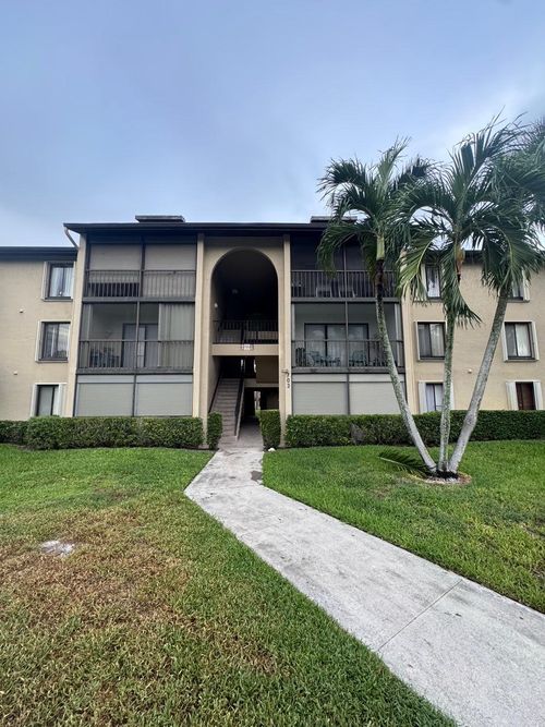 apt-c1-703 Sunny Pine Way, Greenacres, FL, 33415-8959 | Card Image